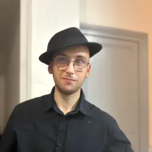 Jeune baby-sitter sur Roanne et alentours