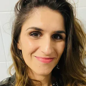 Recherche une baby sitter