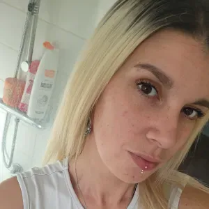 Femme de ménage à periers et granville