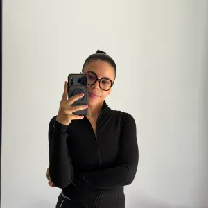  Baby-sitter disponible à Digne-les-Bains