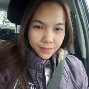 J'adore les chiens et les chats.