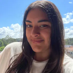 Experiência em campos de férias e como treinadora adjunta