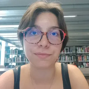Étudiante sympa pour du babysitting à Marseille 