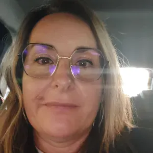 Aide ménagère,  dame de compagnie.....