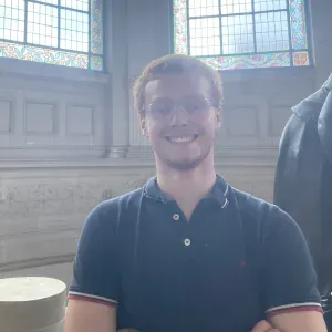 Baby-sitter, Calais et ses alentours