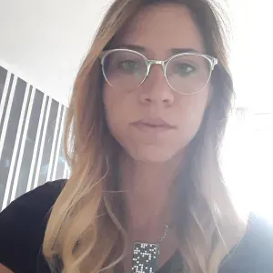 Baby Sitter disponibile dalle 9 alle 14