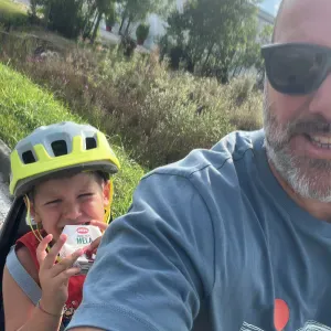 Cerco Baby-sitter a Dosson 