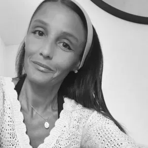 Aide ménagère expérimentée, disponible le matin (5h–11h30)