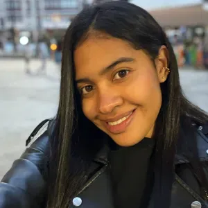 CUIDADORA DE ANIMALES