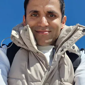 Kitchen helper and pizza maker, restaurant and hotel