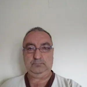 Mi Nombre es Adrian y estoy disponibile trabahar todos  dias