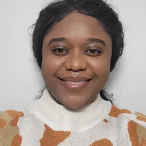 Baby-sitter sérieuse à Paris – temps partiel & week-end