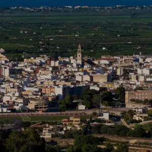 Busco ayudante para limpieza en Pego