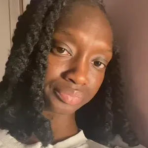 Baby-sitter expérimentée et passionnée à votre service