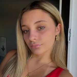 Pet sitter fille de 19 ans, une aimant d'animaux
