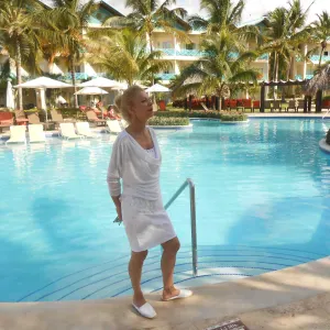 Bonjour, j'ai 60 ans trés sérieuse rigoureuse et disponible