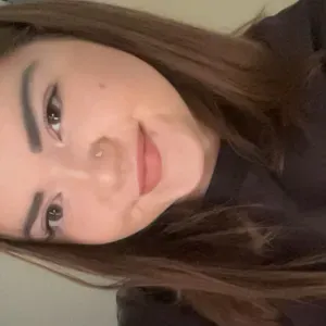 Baby-sitter sur saint Omer prête à garder vos Loulou 