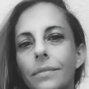 Femme de ménage minutieuse et respectueuse