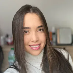 "Empregada de Limpeza Dedicada e Pronta a Aprender