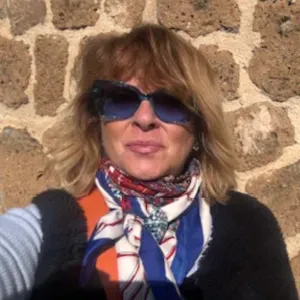 Engagierte Tutorin unterrichtet Italienisch