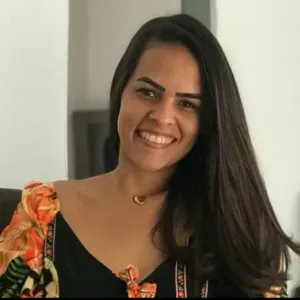 Babysitter/ limpezas com experiência 