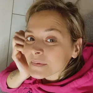 Addetta alle pulizie, con esperienza a Cesano Maderno