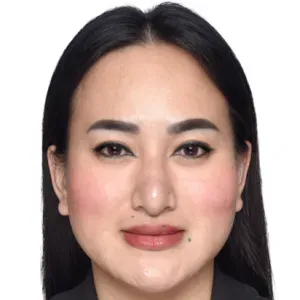 Responsible cleaner in paris female