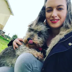 Garde d'animaux à la campagne 