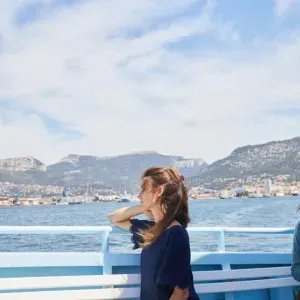 Baby-sitter disponible à Tours et environs