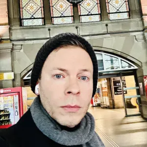 Recherche une aide ménagère (urgent)