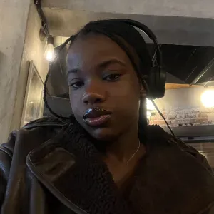 Estudante disponível para babysitting em Lisboa