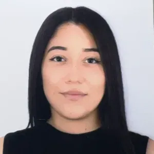 Canguro en Molina de Segura con estudios en Logopedia