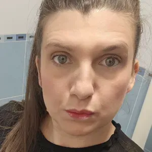 Addetta delle pulizie la spezia 