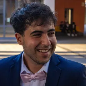 	Baby-sitter attentionné et dynamique