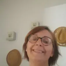 NOUNOU CHERCHE ENFANTS A ACCOMPAGNER 