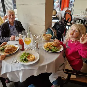 Je recherche un babysitter pendant les vacances 20->24 oct