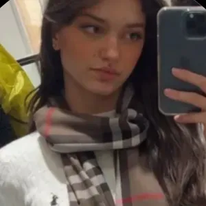 ✨Jeune baby-sitter motivée et de confiance à Rouen !