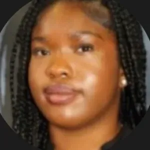 Baby-sitter expérimentée à Colombes 