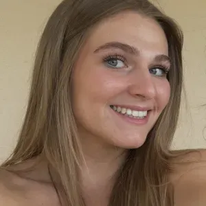 Étudiante, j'enseigne à vos enfants avec le sourire !