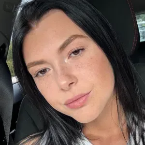 Baby-Sitter bienveillante expérimenté 