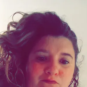 Femme de ménage et agente d'entretien 