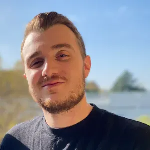 Pet Sitter Disponible à Villefranche-sur-Saône et Environs