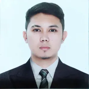 Pet sitting,walking,feeding,caring services