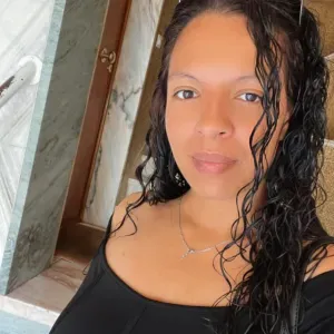 Babysitter com experiência em Lisboa e Algarve 