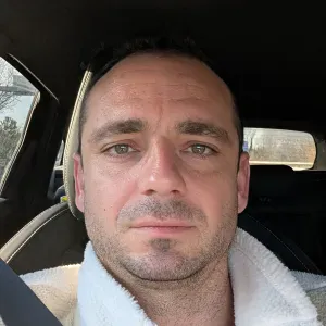 Recherche femme de ménage.