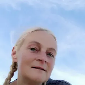 Posso cuidar cães e gatos