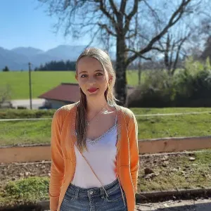 Nachhilfetutorin für Sprachen und Mathe 