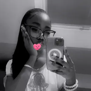 Vous êtes à la recherche d'une baby-sitter de confiance ?