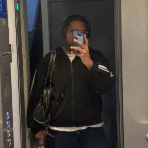Baby-sitter sérieuse et disponible  en Seine Saint Denis