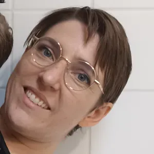 recherche personne de confiance